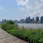 Apartment 2 Bedrooms Flat 5 Minutes From Times Square *