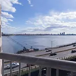 3 Bedroom Attractive Apartment At Midtown East