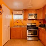 Large Apt, One Block To Train