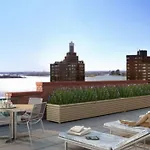 Rector Place Apartment