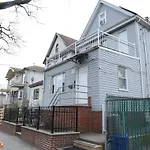 Rahman House Apartment *