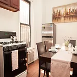 Three Bedroom Unique Apartment In West Side