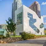 Lic 1Br W Pool Gym Nr River Nyc-934