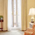 Hotel Roger Smith