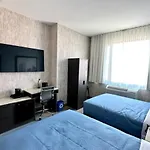 Super 8 By Wyndham Brooklyn Pennsylvania Ave 2*