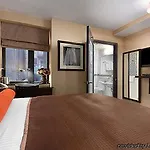 Howard Johnson Soho Hotel