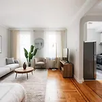 105 -5G Brand New Studio Prime Location Elevator