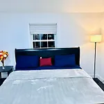 Jfk 6 Min Couple Room