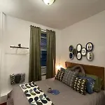 Fab 3 Bedroom 1Bath Apartment In Nyc!