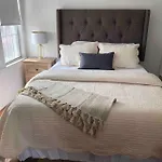 Private Rooms In Townhouse W 2 Baths Fq Beds 1-3Ppl