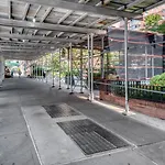 Ues 1Br W Doorman Elevator Gym Pool Nyc-808