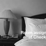 Hotel Off Soho 2*