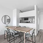Apartment Inviting 2bedroom 2bath