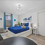 Location Walk To Times Square Apartment