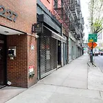 Midtown E 2Br W Elevator Nr Park Nyc-579