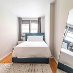 Monthly Nyc Rentals- Radiant 2 Bedroom Apartment