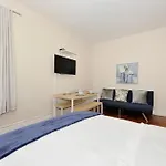 Monthly Nyc Rentals - Classic 2 Bedroom 1 Ba Apartment