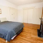Spacious 2 Bedroom Apartment! Nyc