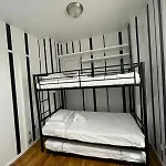 2 Bedrooms Flat 5 Minutes From Times Square Apartment *