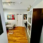 Apartment 2 Bedrooms Flat 5 Minutes From Times Square