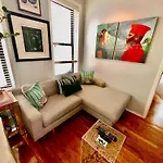 2 Bedrooms Flat 5 Minutes From Times Square Apartment *