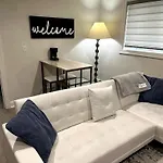 1 Bed Apartment Luxury On 21St