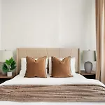 1290-13 Newly Renovated 2 Bedrooms In Ues