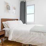 Bright & Spacious 3-Bedroom In Vibrant Bushwick!