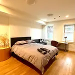 Beautiful One Bedroom In Nyc