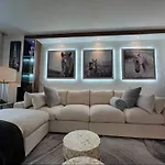 New Modern 2Br W Fireplace & Fitness Lounge, Live Comfortably In East Harlem