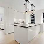 Midtown 5 Bedroom Duplex Luxury Penthouse, 2,500 Sq Ft, Sleeps 10, Manhattan, Vip Services