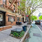 Lovely Room At 3 Bedroom Apt At The Heart Of East Village