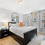 Studio Near Restaurants Broadway And Shopping * New York
