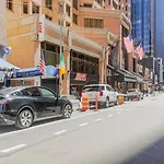 Blueground Midtown West Washerdryer Nr Times Square Nyc-1853