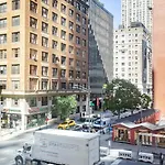 Blueground Midtown West Washerdryer Nr Times Square Nyc-1853