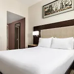 Hotel Hilton Garden - Times Square 3*
