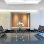 Midtown 2Br W Wd Gym Doorman Nr Times Sq Nyc-1122