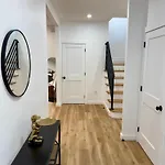 Chic Bronx Home By Montefiore Hospital