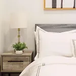 69-4A Quality New Prime Lower East East 1Br Apt