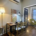 Cozy Studio Staycation - Brooklyn Close To Train Stations