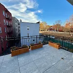 Chic Bronx Home By Montefiore Hospital
