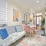 Relaxed 2Br In Manhattan Valley