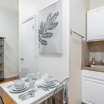 2 Bedroom Hidden Upscale Oasis *