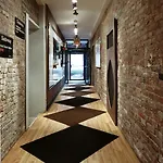 Off Soho 2*