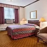 Hotel Night Broadway 3*