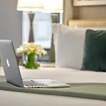 Loews Regency Hotel 5*