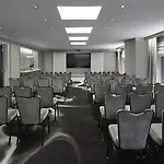 Loews Regency 5*