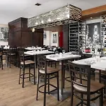 Hilton Garden - Times Square Hotel 3*