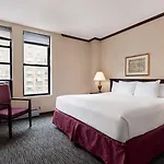 Night Broadway Hotel 3*