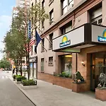 Hotel Night Broadway 3*
